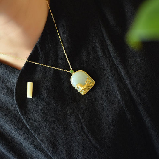 Classic Silver Necklace with Timeless Appeal
