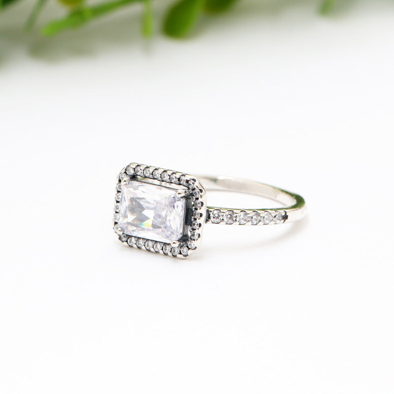 Stunning Ring for Daily Wear