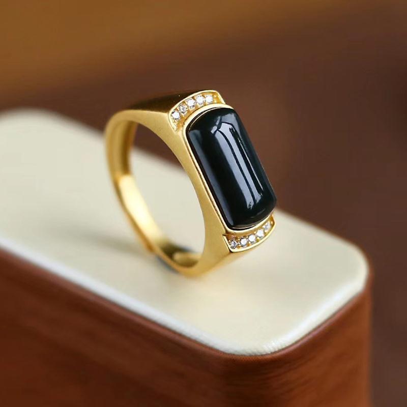 Charming Silver Ring for Any Occasion