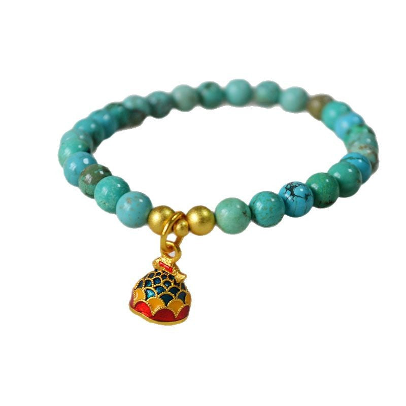 Romantic Gold Bracelet for Special Moments