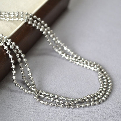 Beautiful Gold Necklace with Unique Style