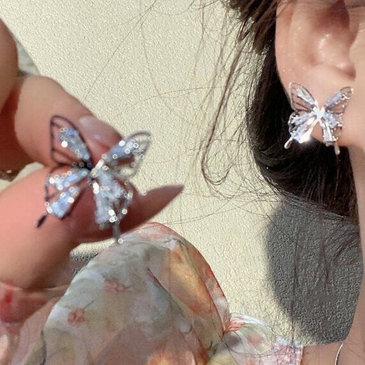 Charming Earring for Any Occasion