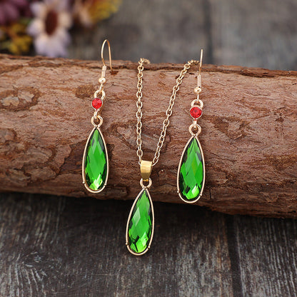 Classic Necklace with Timeless Appeal