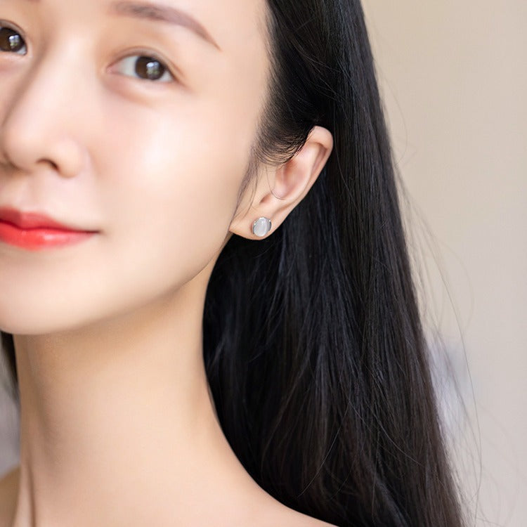 Elegant Silver Earring for Every Occasion