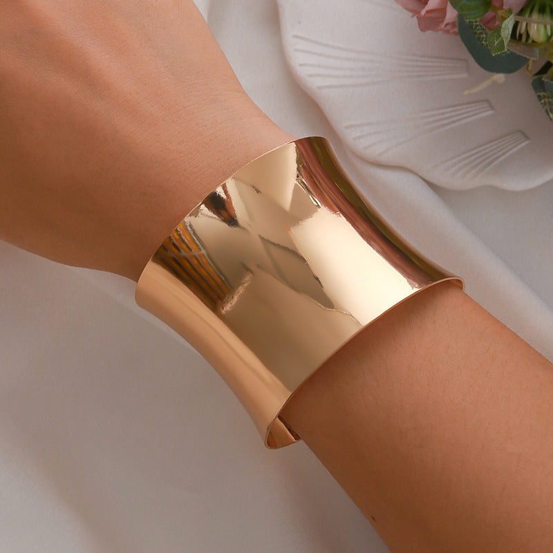 Romantic Bracelet for Special Moments