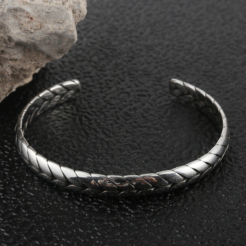 Beautiful Bracelet with Unique Style