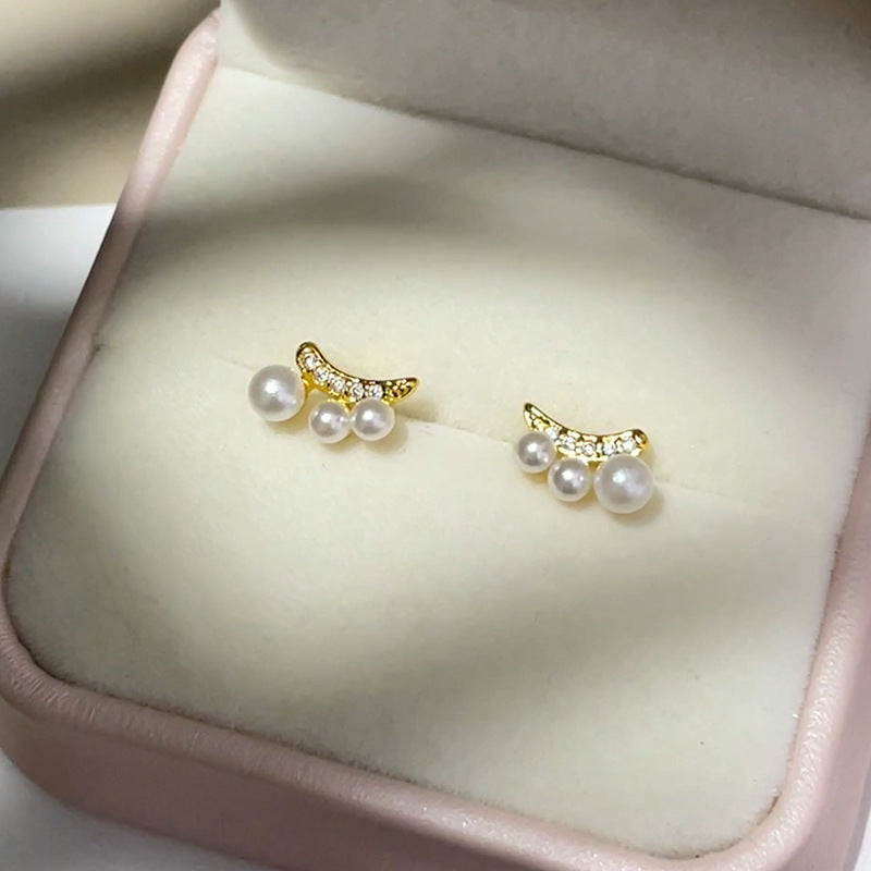 Romantic Pearl Earring for Special Moments