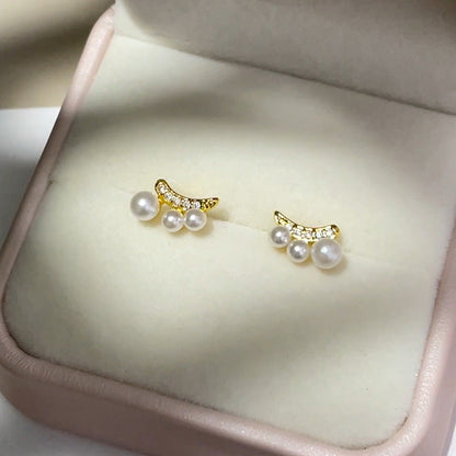 Romantic Pearl Earring for Special Moments