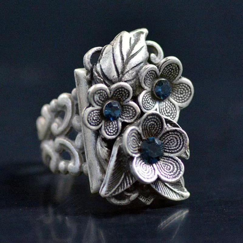 Beautiful Ring with Unique Style