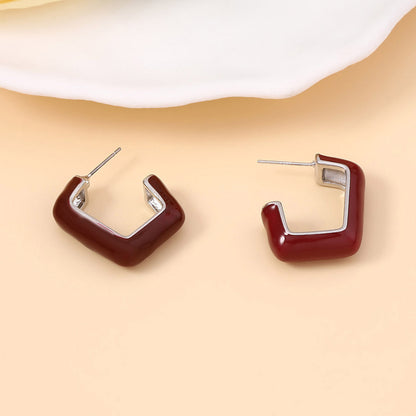 Classic Earring with Timeless Appeal