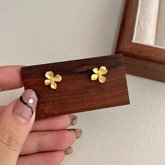 Vintage Handmade Earring