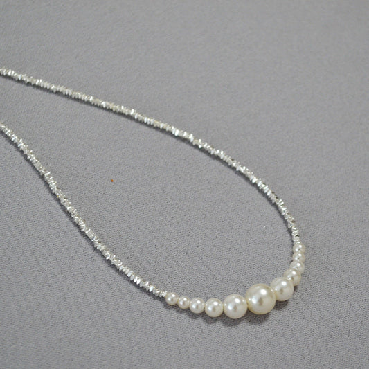 Romantic Silver Necklace for Special Moments