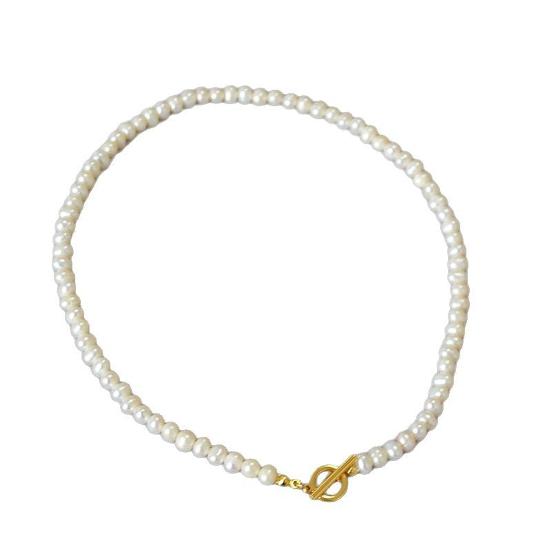 Beautiful Pearl Necklace with Unique Style