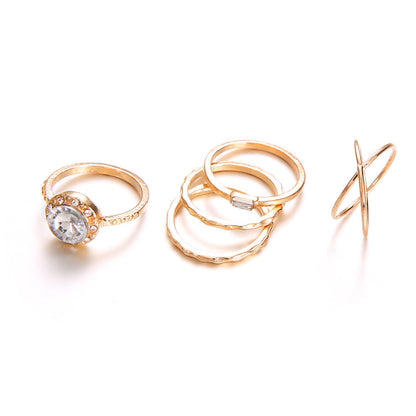 Beautiful Gold Set with Unique Style