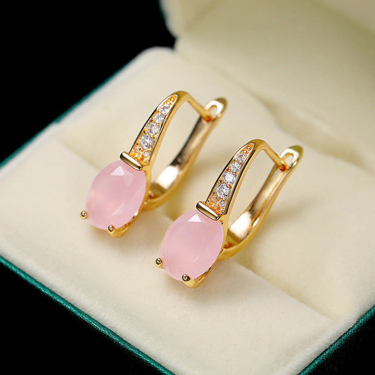Elegant Gold Earring for Every Occasion