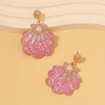 Charming Pearl Earring for Any Occasion