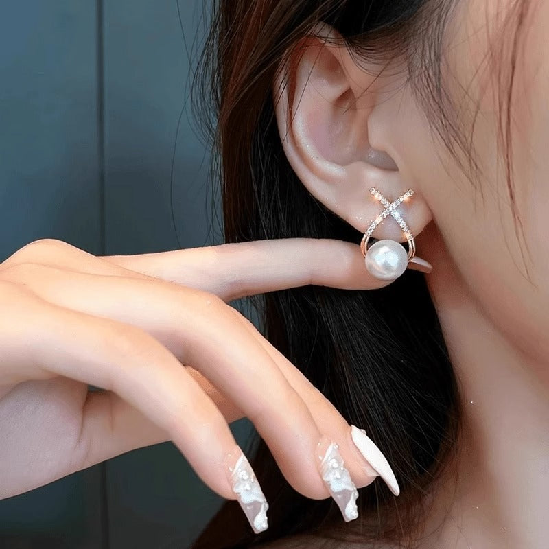 Charming Pearl Earring for Any Occasion