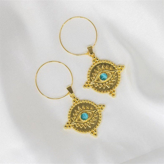 Charming Earring for Any Occasion