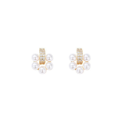 Stunning Pearl Earring for Daily Wear