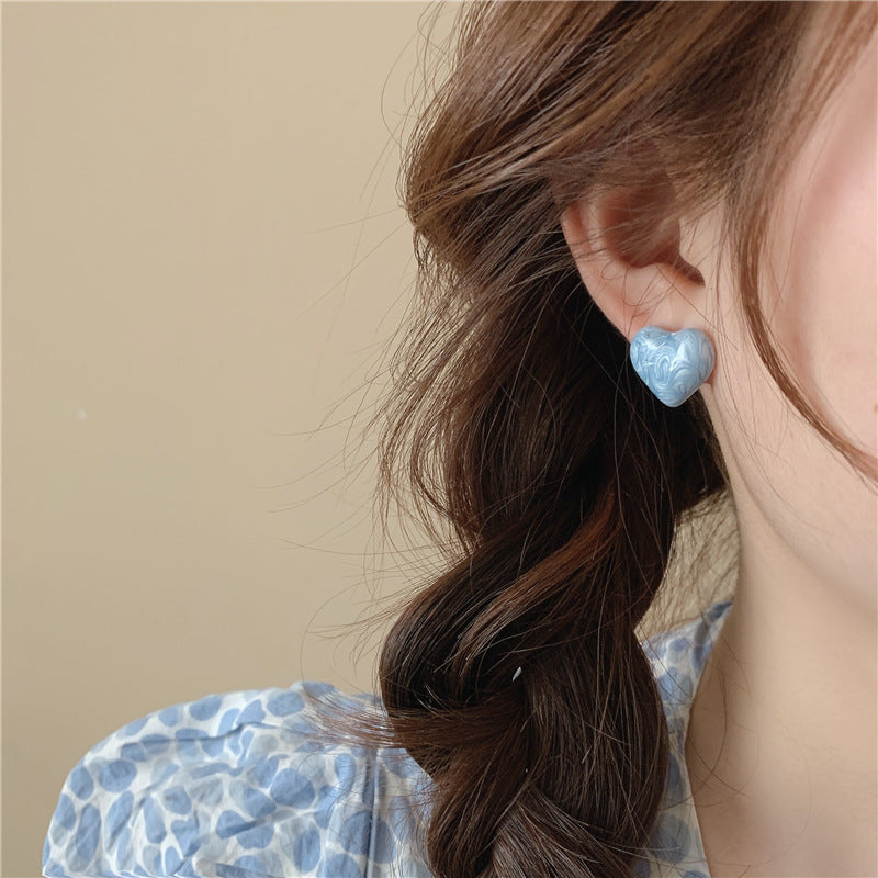 Classic Pearl Earring with Timeless Appeal