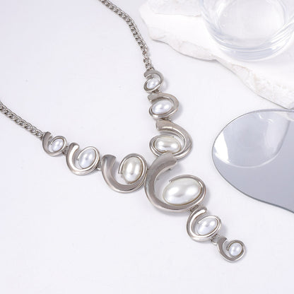 Vintage Handmade Pearl Necklace