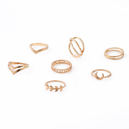 Beautiful Gold Set with Unique Style