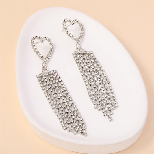 Charming Earring for Any Occasion