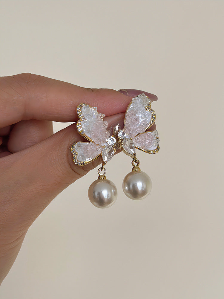 Romantic Pearl Earring for Special Moments