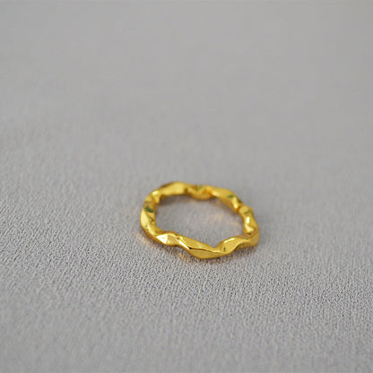 Stunning Gold Ring for Daily Wear