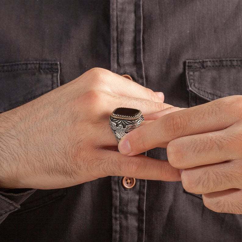 Charming Gold Ring for Any Occasion