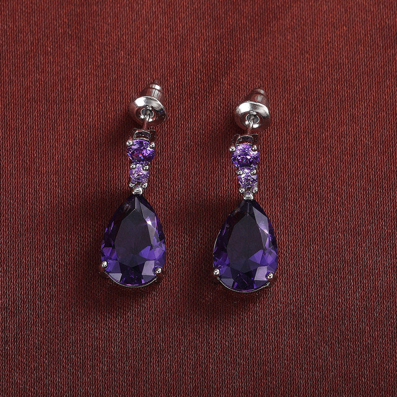 Charming Earring for Any Occasion