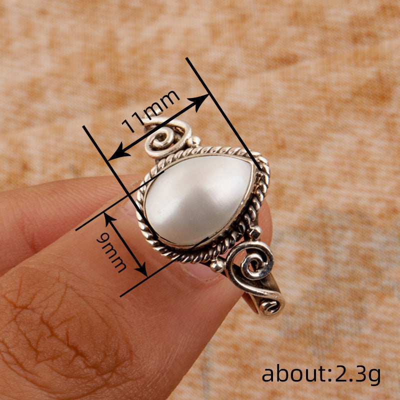 Classic Pearl Ring with Timeless Appeal