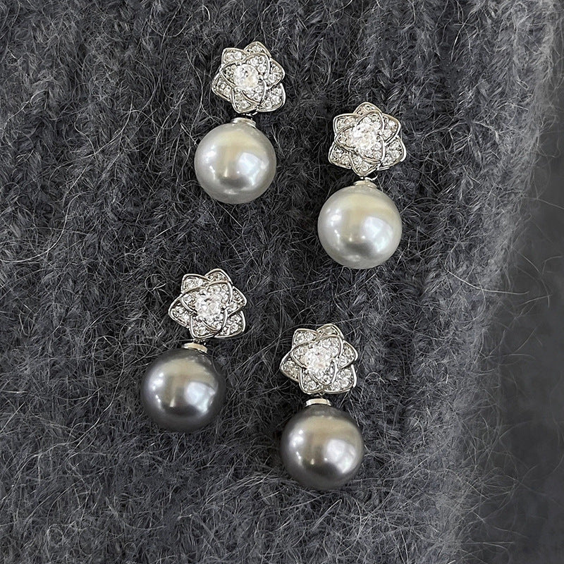 Charming Pearl Earring for Any Occasion