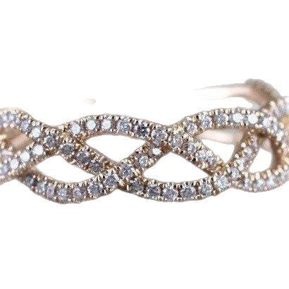 Classic Gold Ring with Timeless Appeal