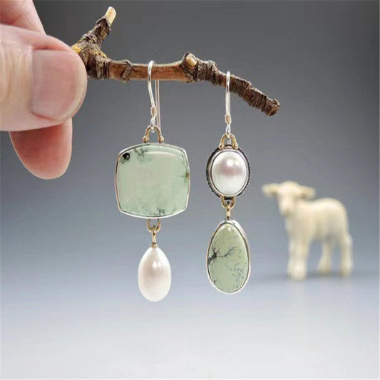 Charming Silver Earring for Any Occasion