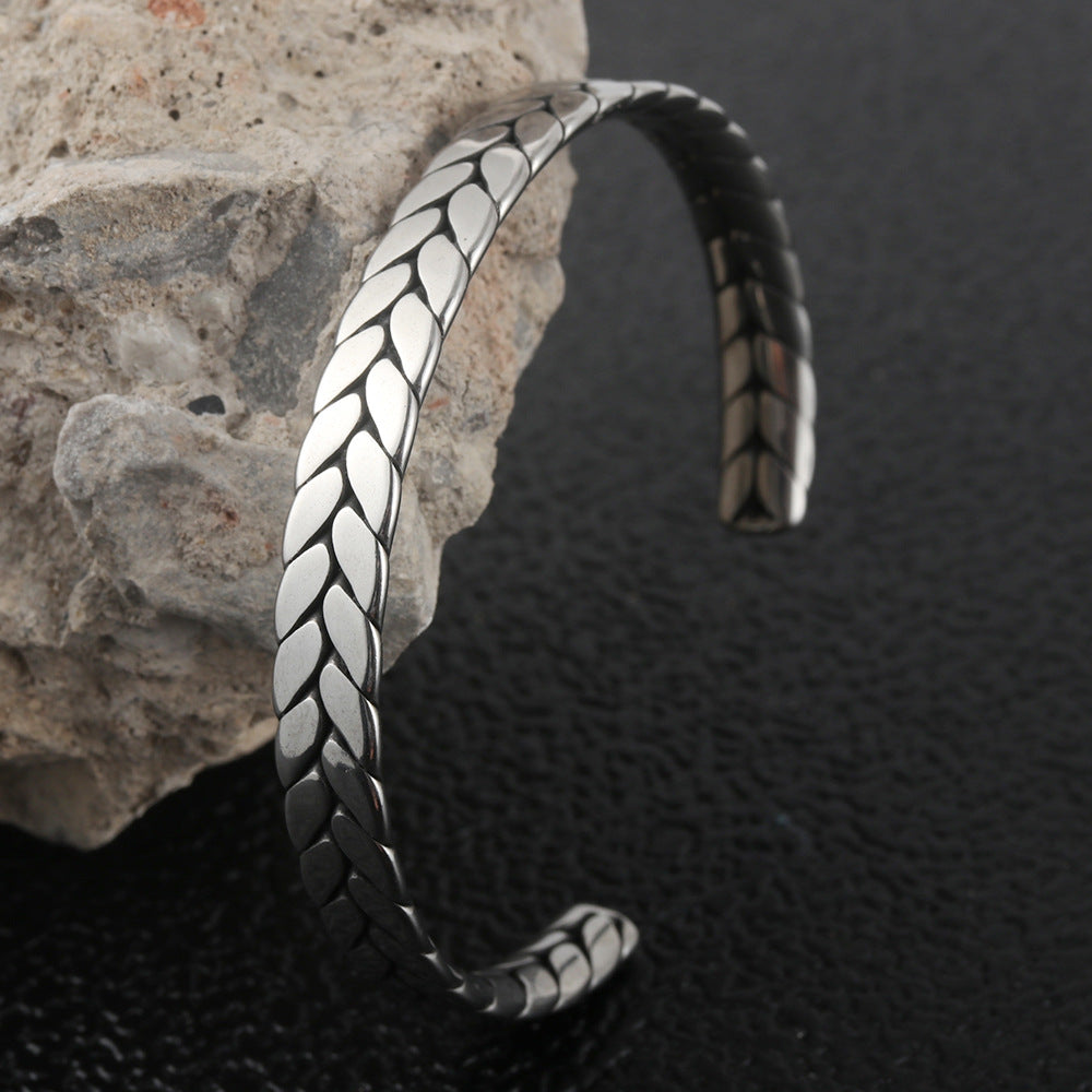 Romantic Bracelet for Special Moments