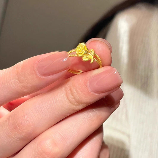 Stunning Gold Ring for Daily Wear