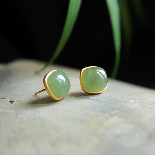 Romantic Gold Earring for Special Moments