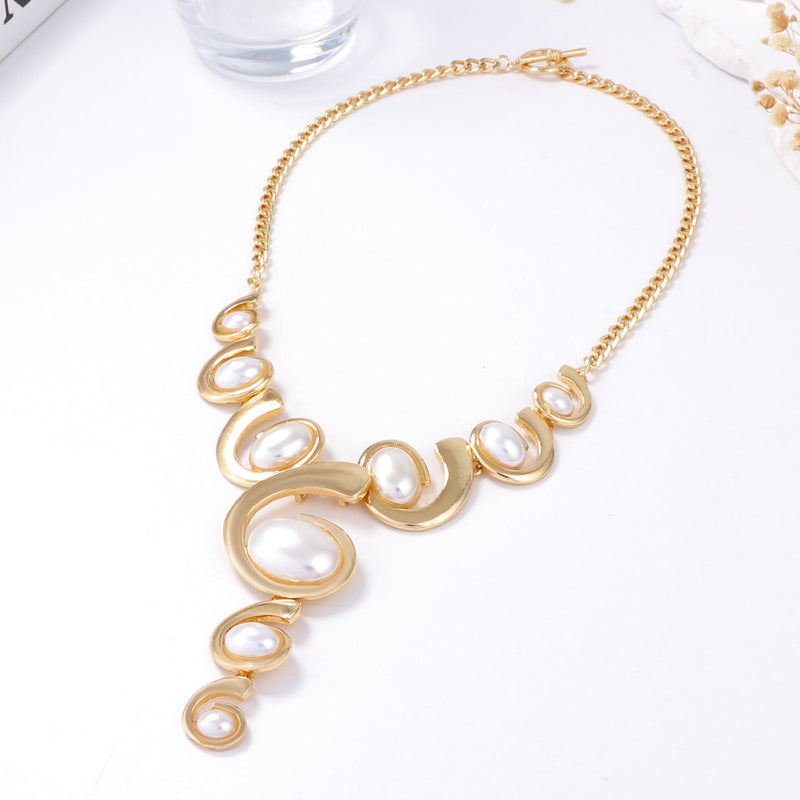 Vintage Handmade Pearl Necklace