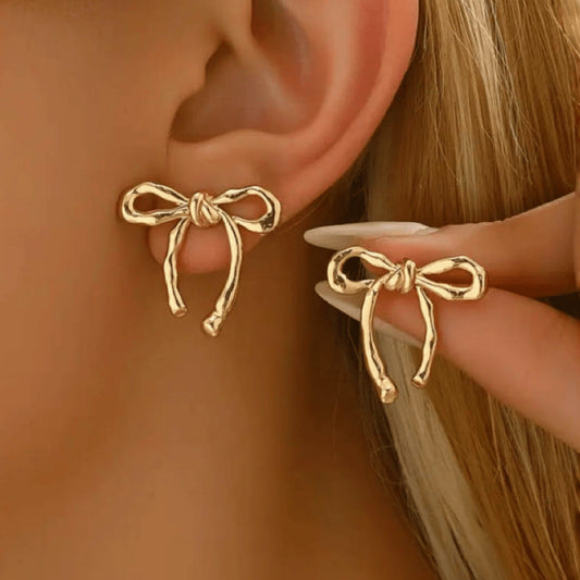 Beautiful Gold Earring with Unique Style