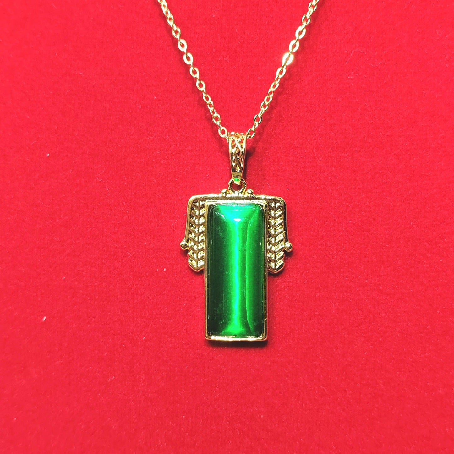 Stunning Necklace for Daily Wear
