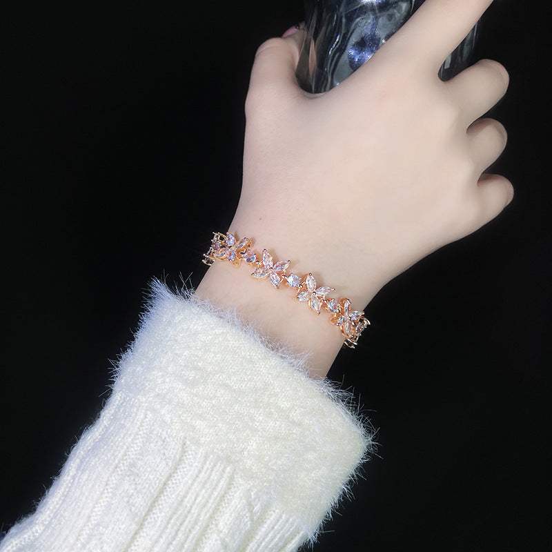 Stunning Bracelet for Daily Wear