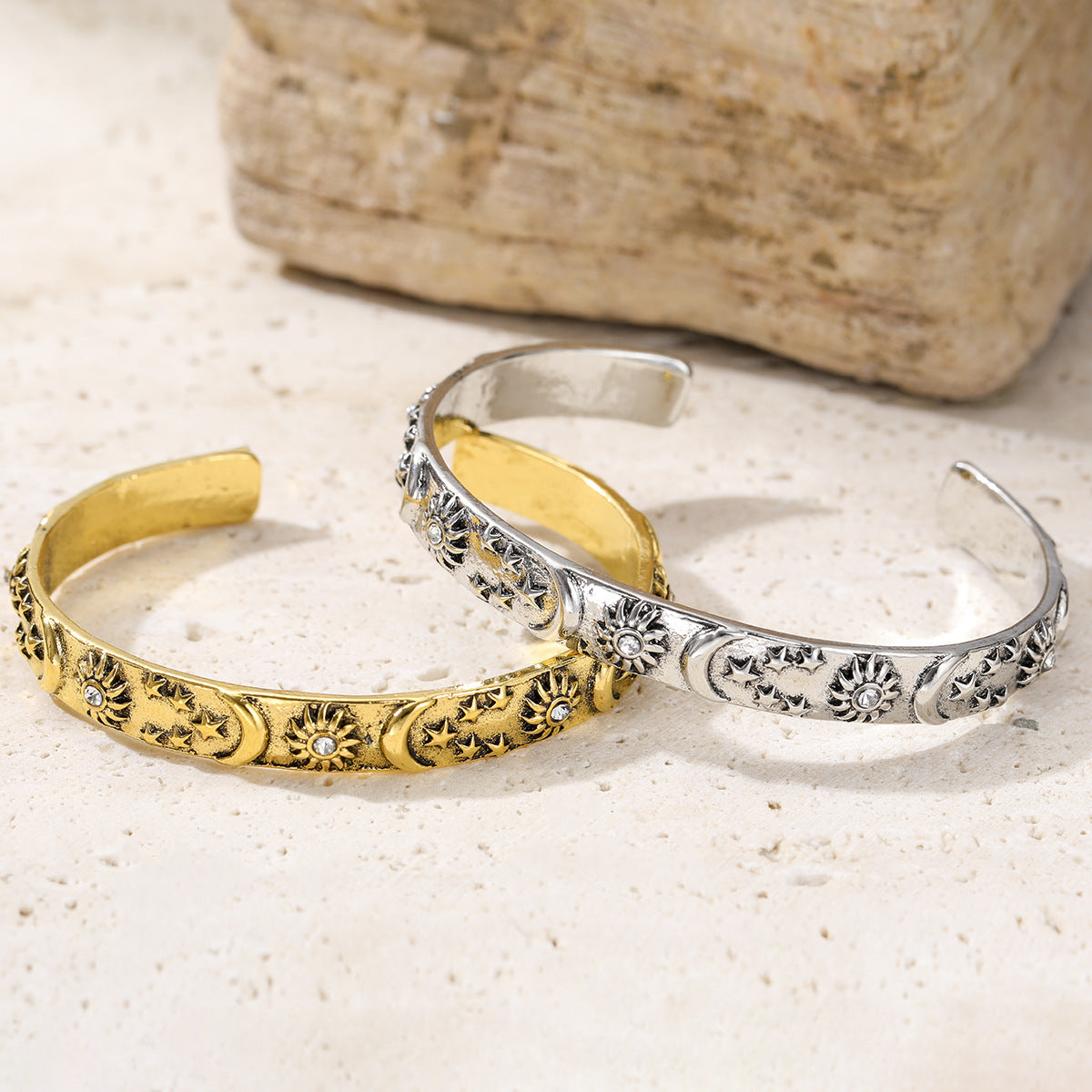 Romantic Bracelet for Special Moments