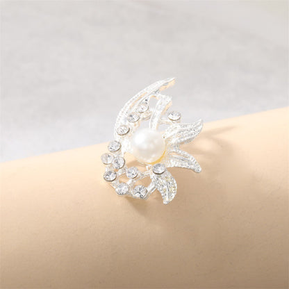 Romantic Pearl Piece for Special Moments