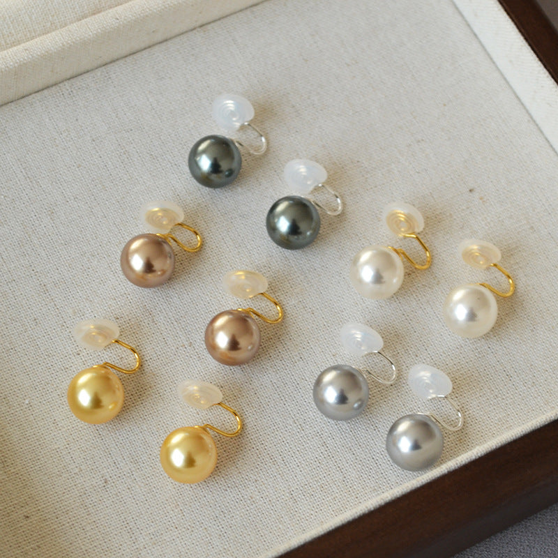 Charming Pearl Earring for Any Occasion