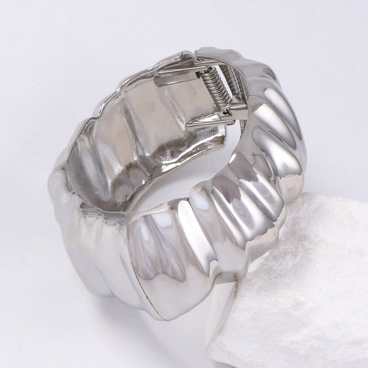 Beautiful Bracelet with Unique Style