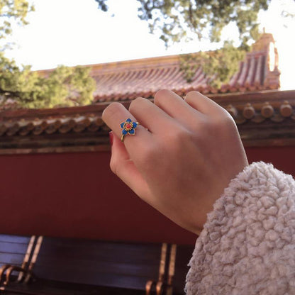 Beautiful Gold Ring with Unique Style