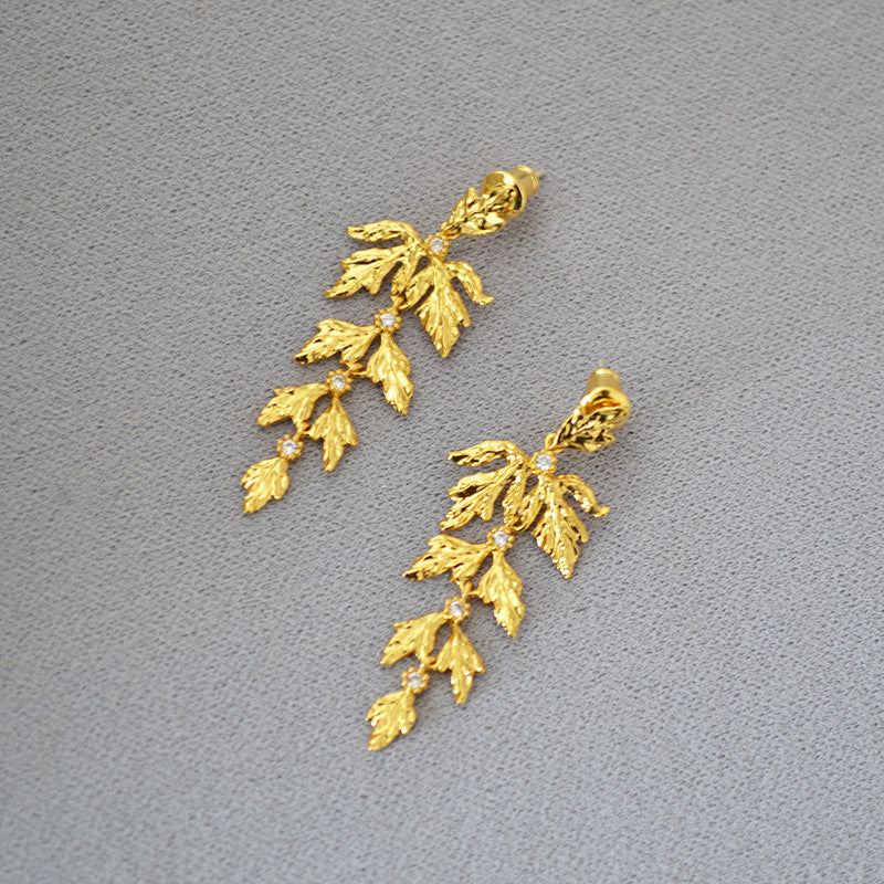 Vintage Handmade Gold Earring