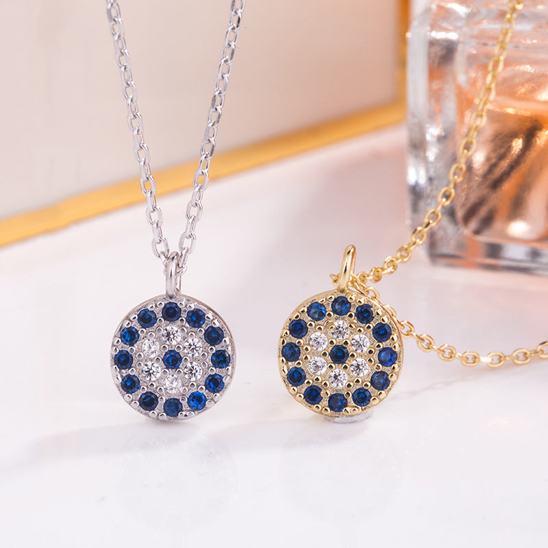 Beautiful Gold Necklace with Unique Style