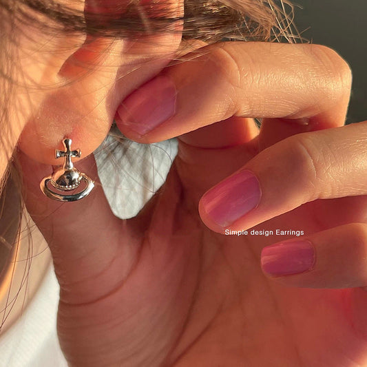 Charming Piece for Any Occasion